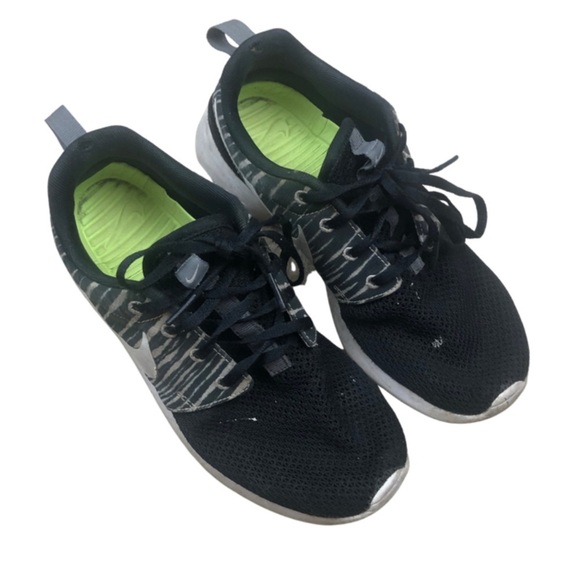 Nike Roshe One Custom Zebra Print Running Shoes - Picture 13 of 16